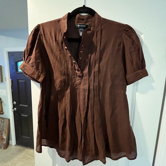 ~Banana Republic~ Brown Short Sleeve Blouse - Picture 1 of 6